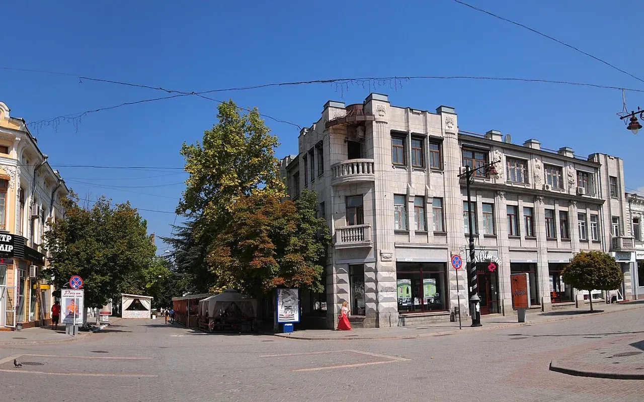 Исторический центр Симферополя и городская пешеходная улица